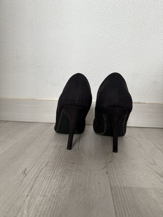 Sapatos de salto alto pretos CALÇADO GUIMARÃES 40