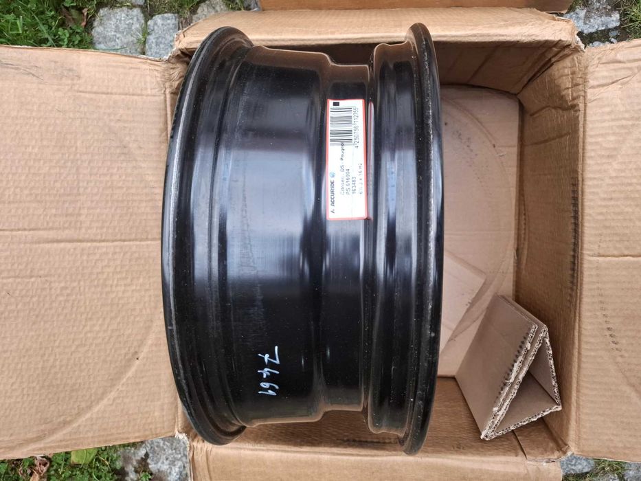 Falgi stalowe z samochodu testowego 5x108 6 1/2 J x 16  zimówki