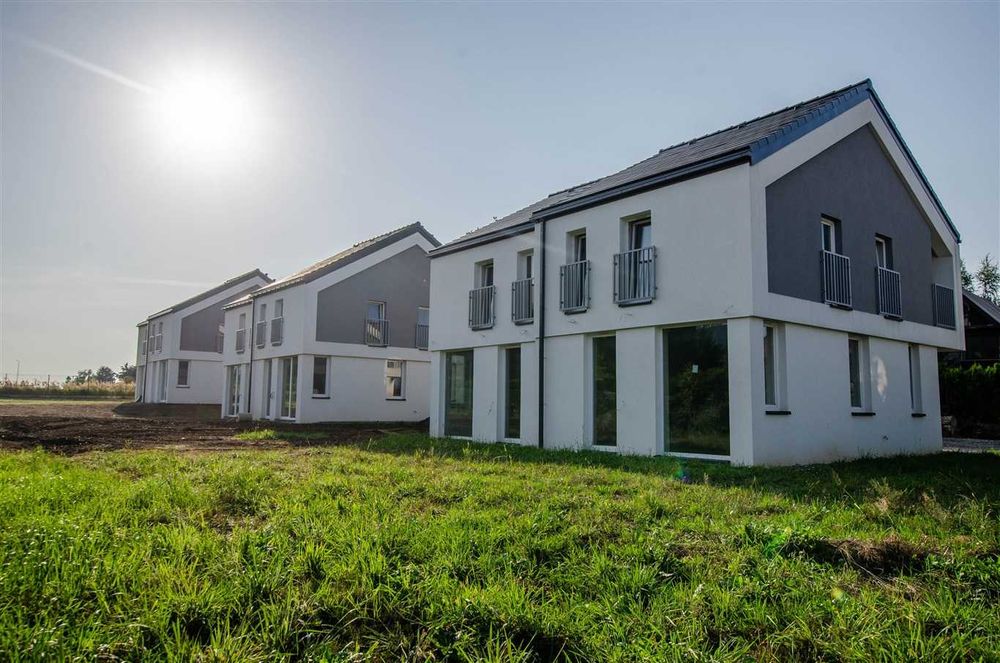 Nowa inwestycja przy lotnisku - bliźniaki