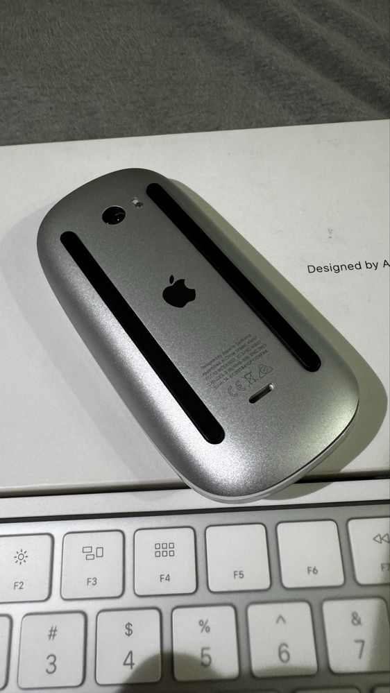 Sprzedam zestaw Apple – Klawiatura Magic Keyboard + Magic Mouse 2