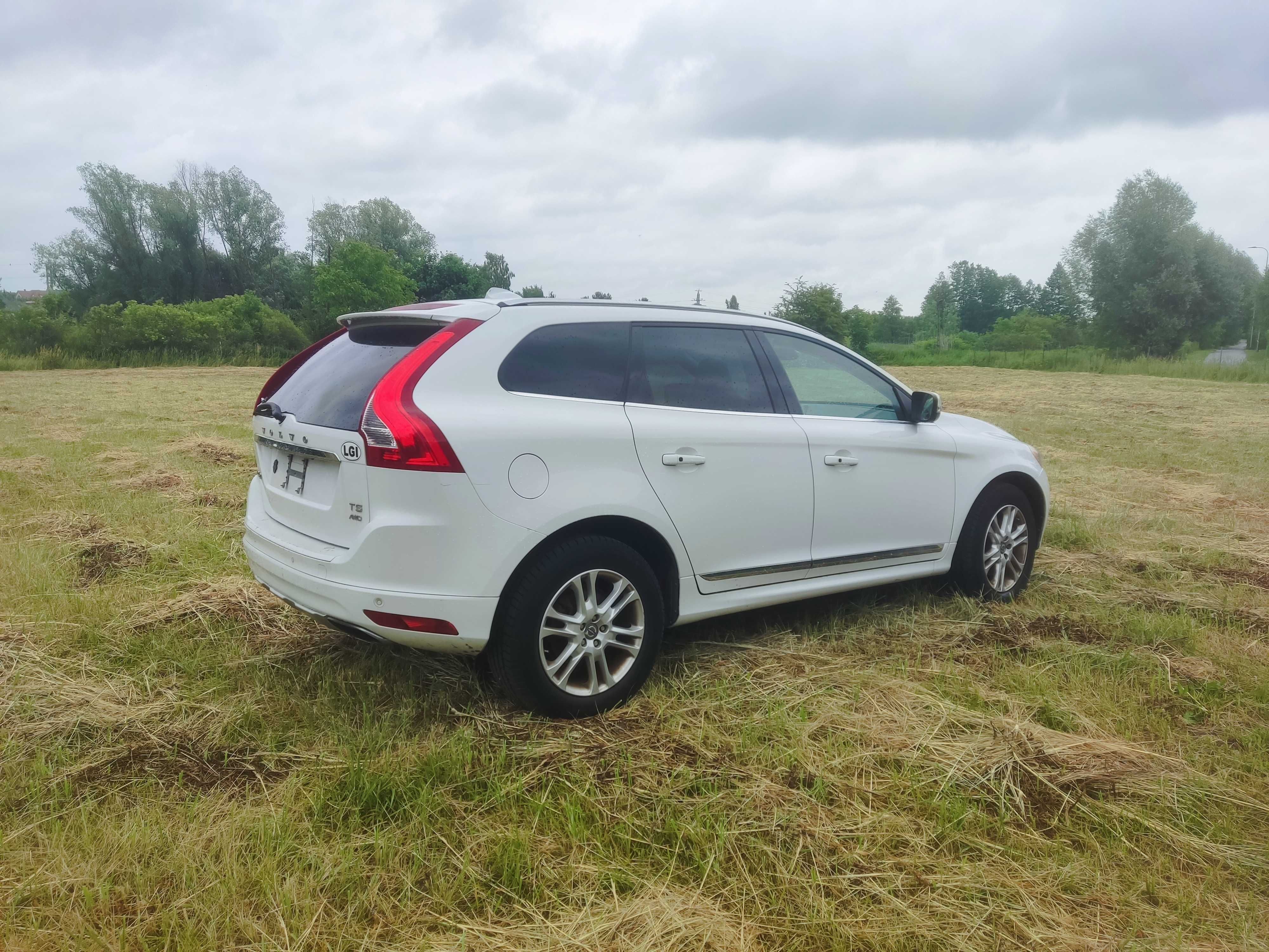 Volvo XC60 2.5 T5 AWD 2015r