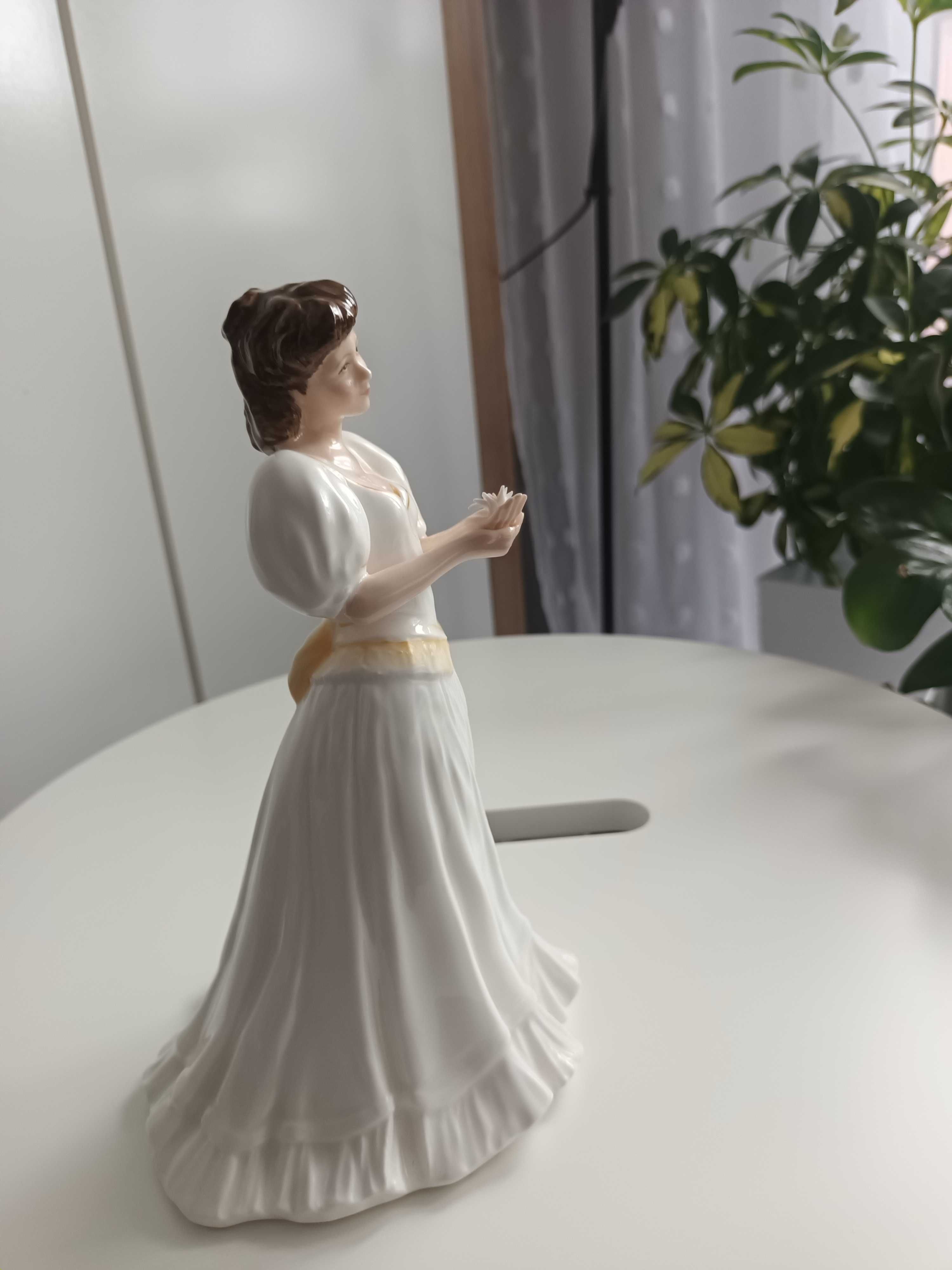 Figurka Royal doulton Maria