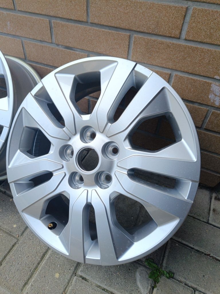 Felgi Aluminiowe 17 Cali 5x114.3 ET50 Trafic Vivaro Talento WYSYŁKA