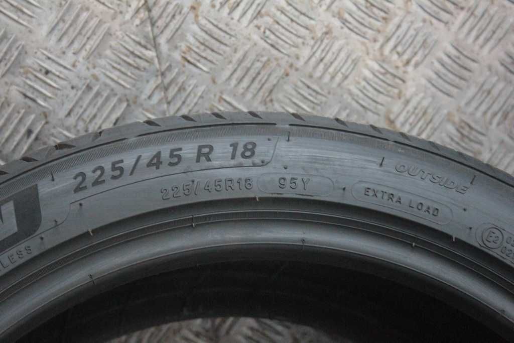 225/45/18 Michelin Primacy 4 S1 225/45 R18 95Y XL