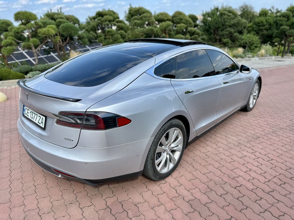 Tesla Model S 2015р Dual Motor 85kw