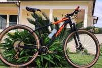 Ktm myroon carbono