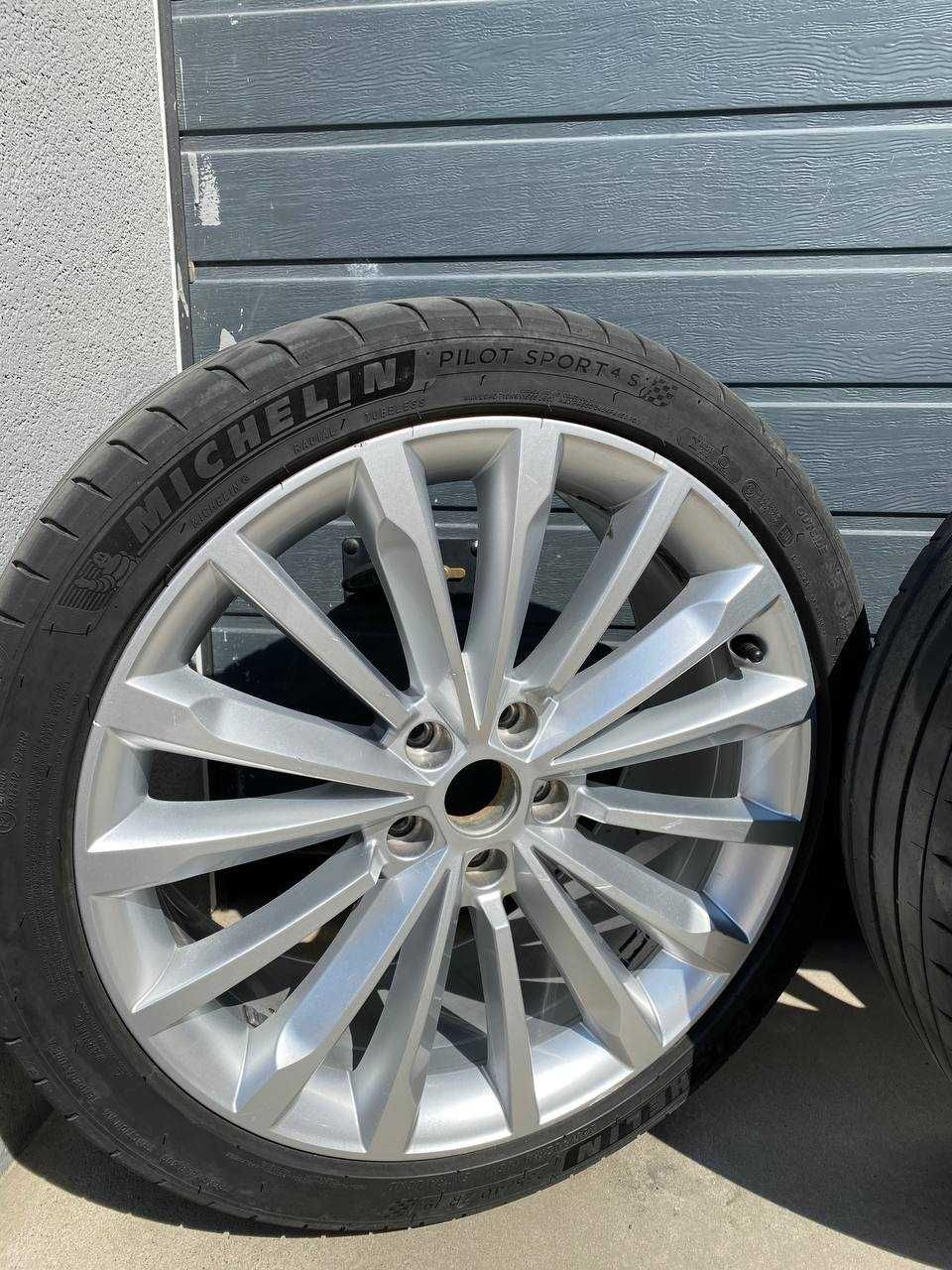Диски SKODA ОЕ
PHOENIX 8. 0" X 19" 5X112 ET 44