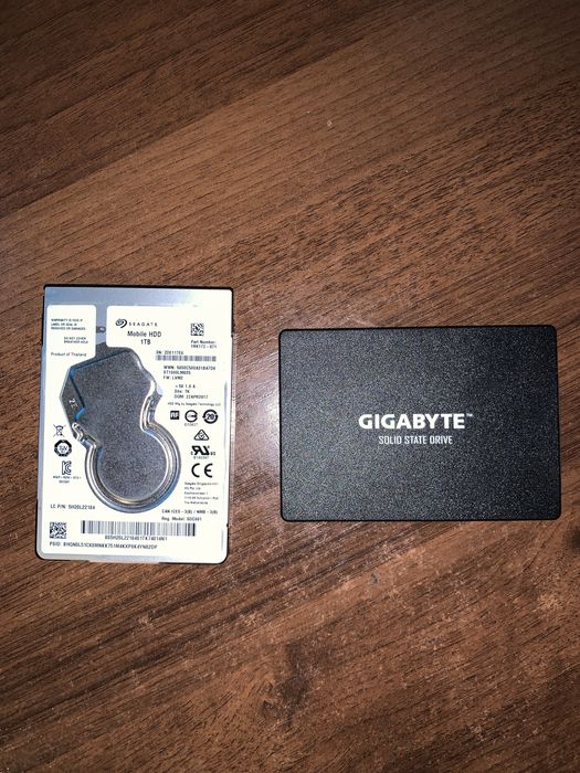 SSD 2.5 256gb / HDD 2.5 1tb протестовані