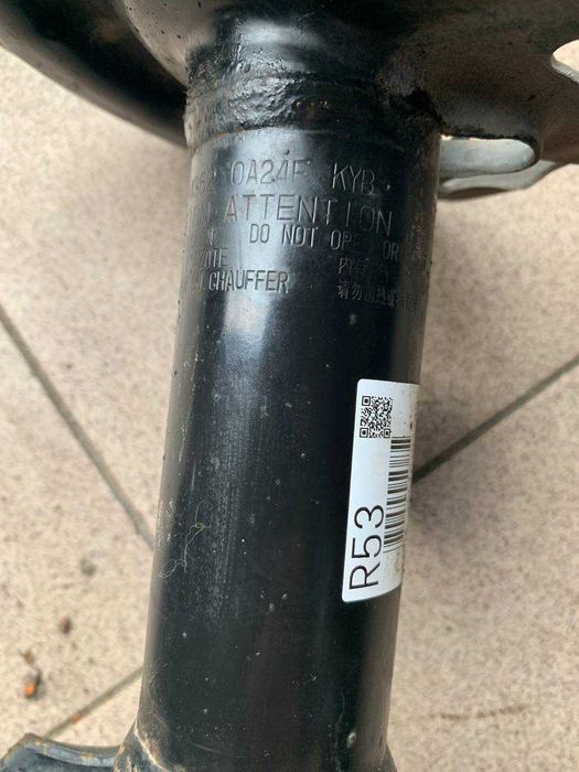 Амортизаторы, стойки передние Toyota Camry VX70