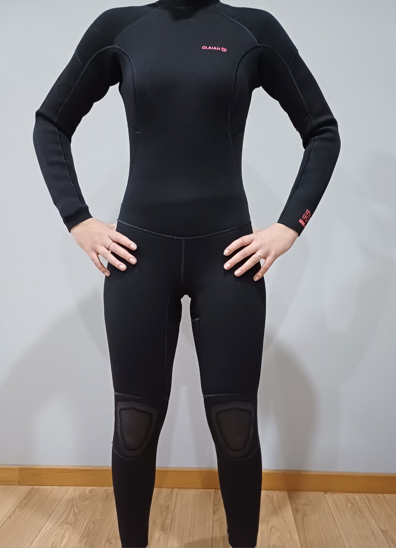 Fato Surf 100 Neoprene 4/3 mm Mulher Preto usado tamanho M