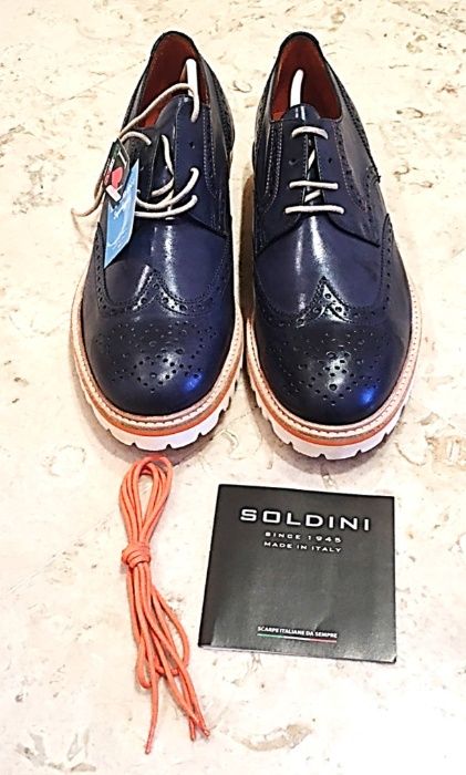 Sapatos Soldini novos tamanho 45 azul
