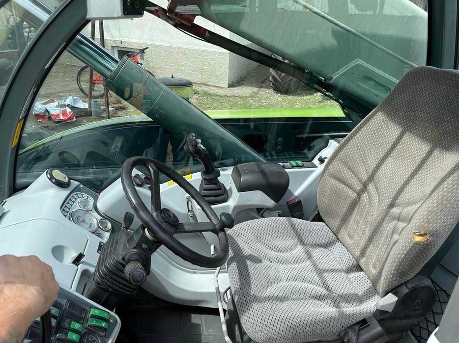Łdowarka teleskopowa Claas Scorpion 9040