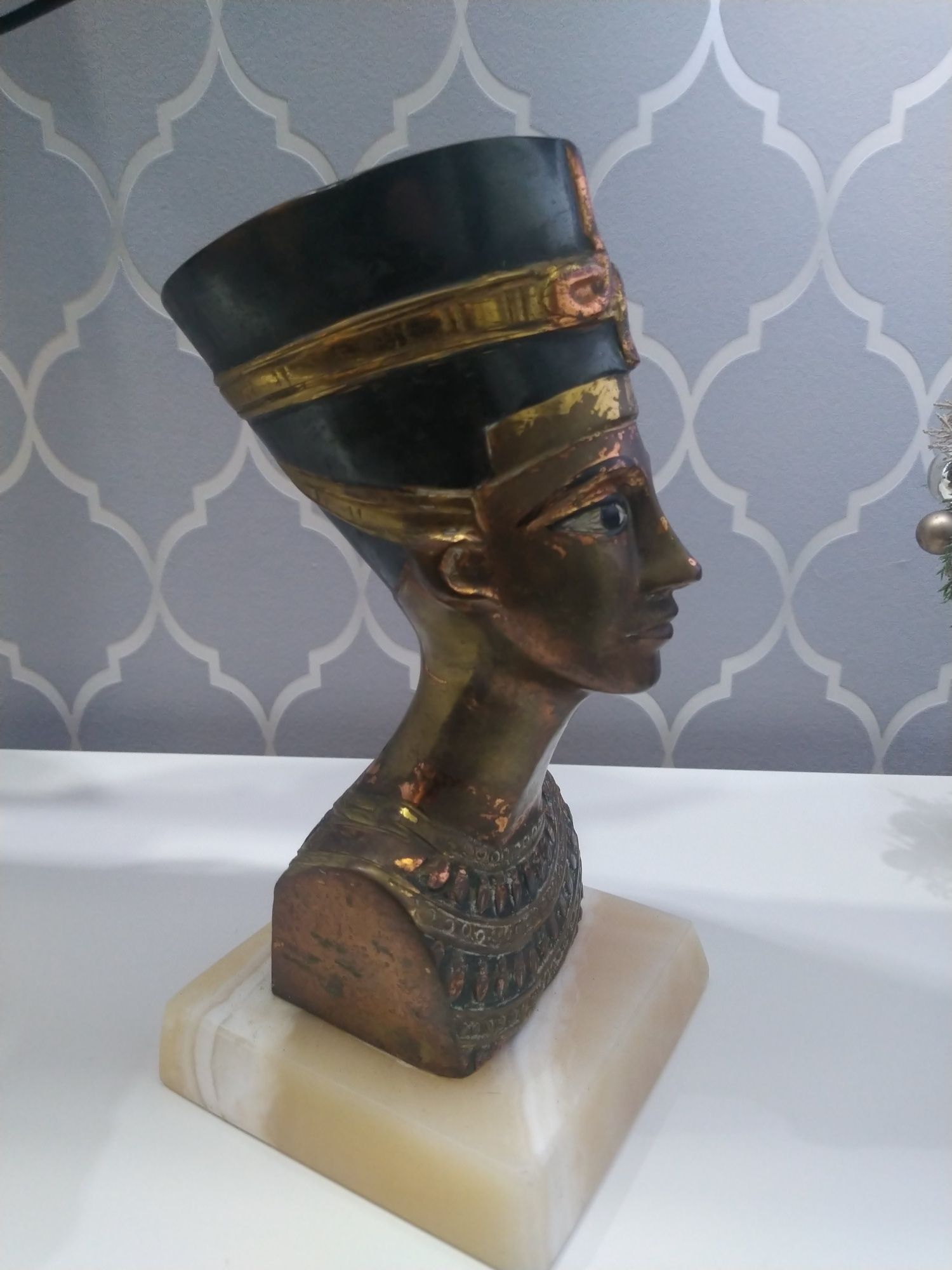 Egipska królowa nefertiti figurka