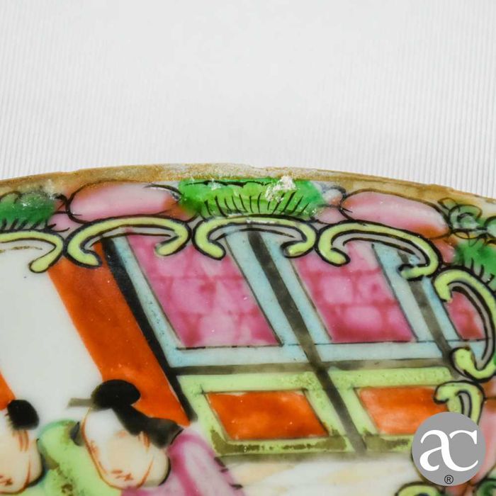 Prato em Porcelana da China decoração Mandarim, séc. XIX