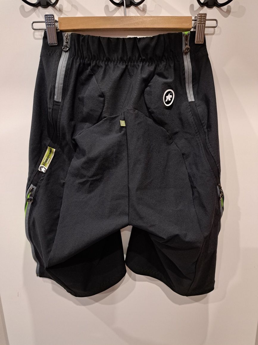 Szorty rowerowe CARGO ASSOS – rozmiar S - nowe