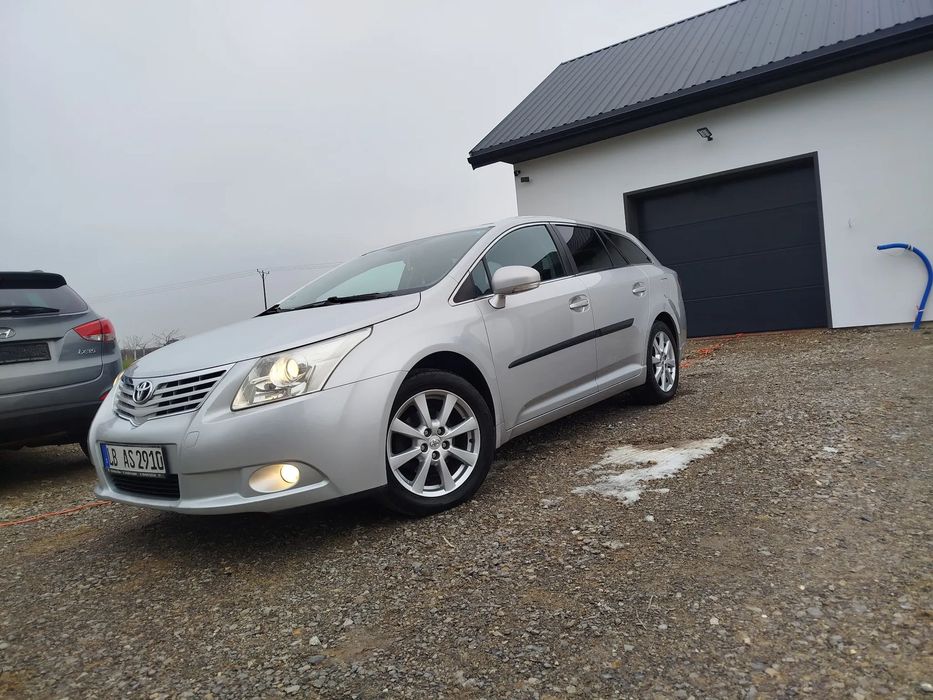 Toyota Avensis Toyota Avensis 2.0 benzyna super jednostka napędowa