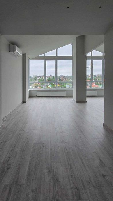 Продається Пентхаус 186 м² з ремонтом і терасою Чернівці, ЖК Роднічок