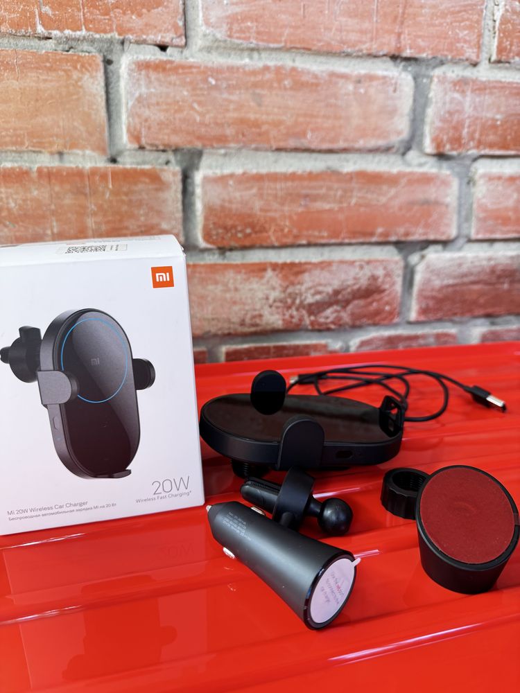 Бездротова автомобільна зарядка - індукційна Xiaomi MI 3A 20W