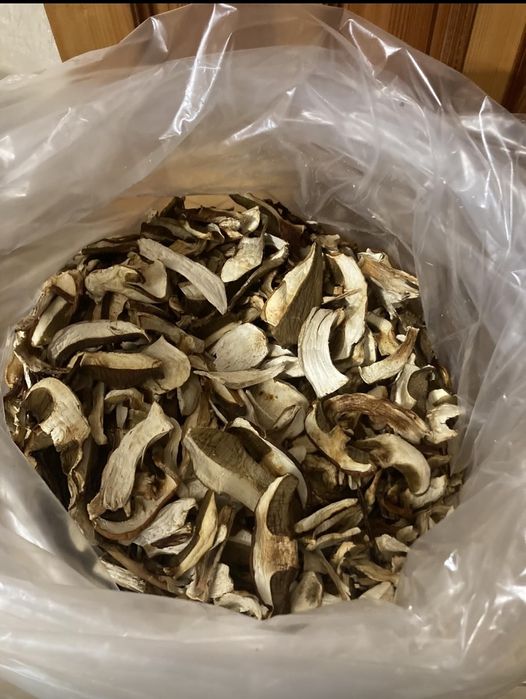 Продам сухі білі гриби