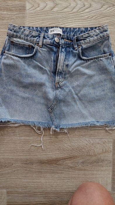 Юбка Zara  М размер