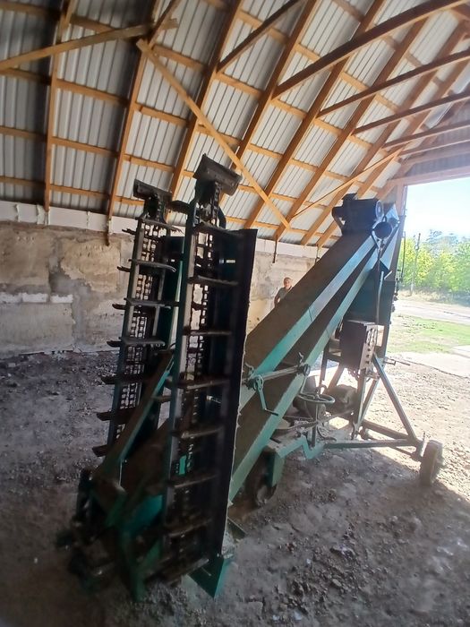 Продам зерномет 60А .