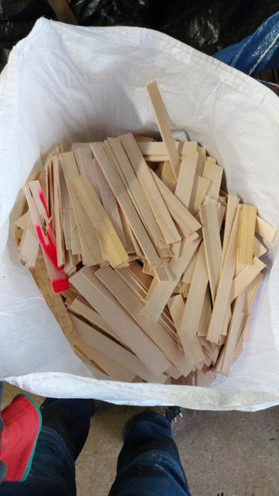 Drzewo rozpalowe w dużych  workach