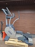 Orbitrek Technogym TV gry crossover exc 700
