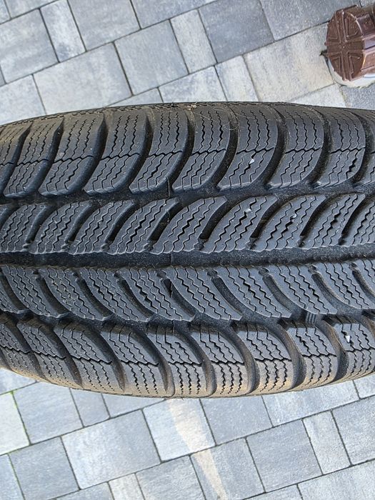 4 opony zimowe 195/65/R15 Do jutra do 15:30 cena 440 zl