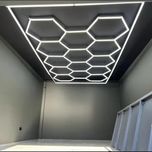 Oświetlenie HEXAGON LED białe 6500K 4845 mam x 2435 mm warsztat biuro