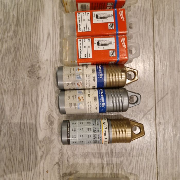 Frezy trepanacyjne różnych długości i średnicę- nowe, markowe