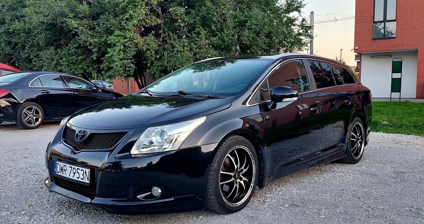 Toyota Avensis 2.0 Combi