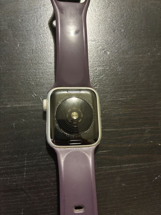 Apple watch SE 40mm com carregador e com 2 pulseiras incluída