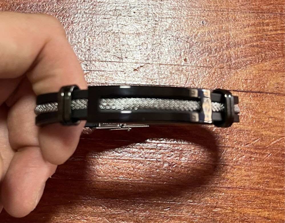 Pulseiras Aço e Pele sintética (novas)