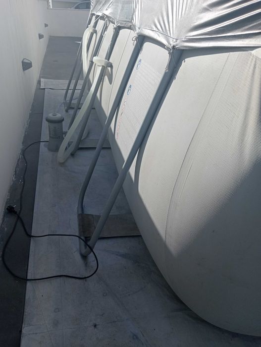 Piscina desmontável BESTWAY, dim.  4,12x2,01x1,22.