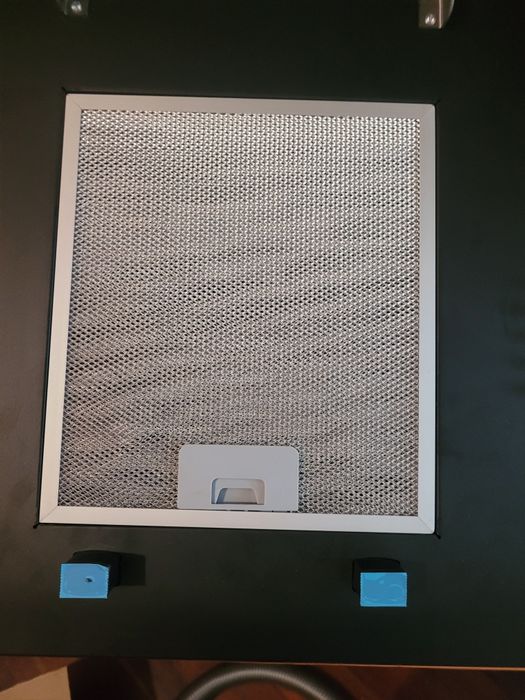 Нова витяжка Pyramida NR-MV 60 M BL