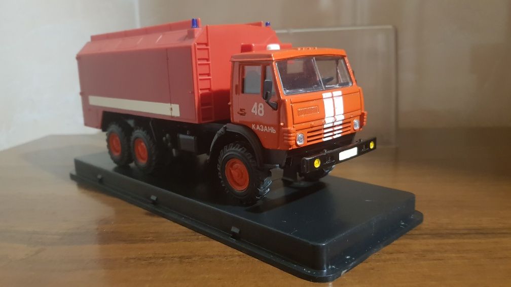 Камаз 4310 пожарный.Ранний в боксе.1/43.