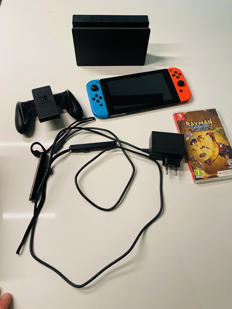 Nintendo Switch plus gra