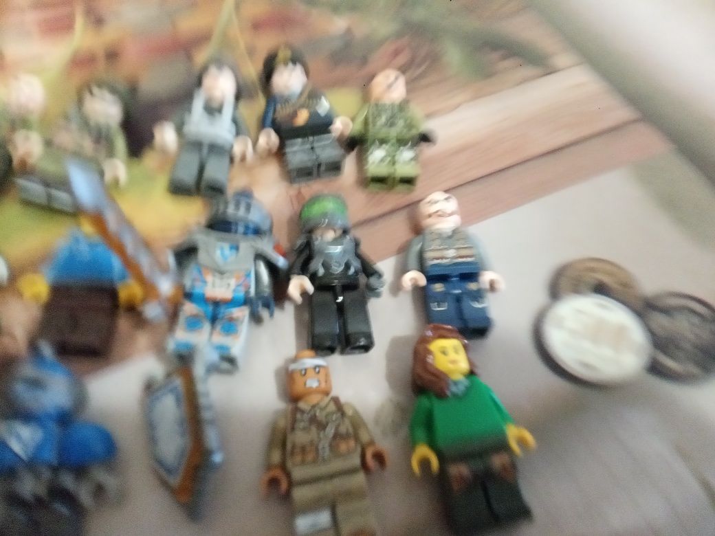 Лего солдатики + аксесуары к ним