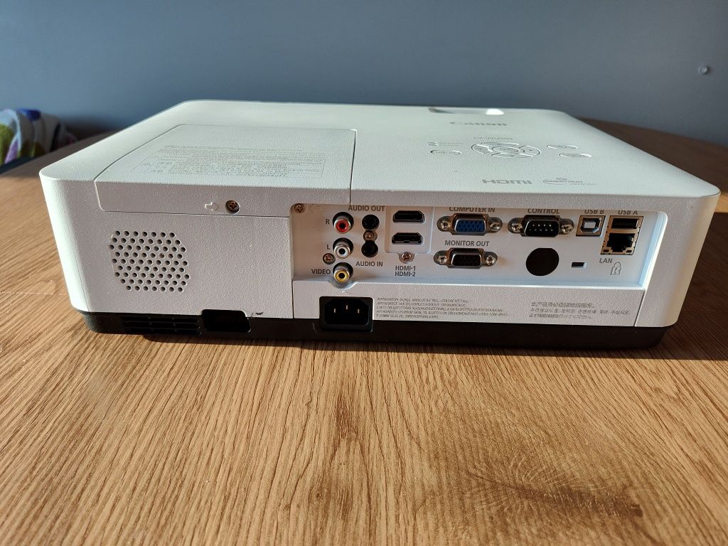 Projektor Canon LV-WU360