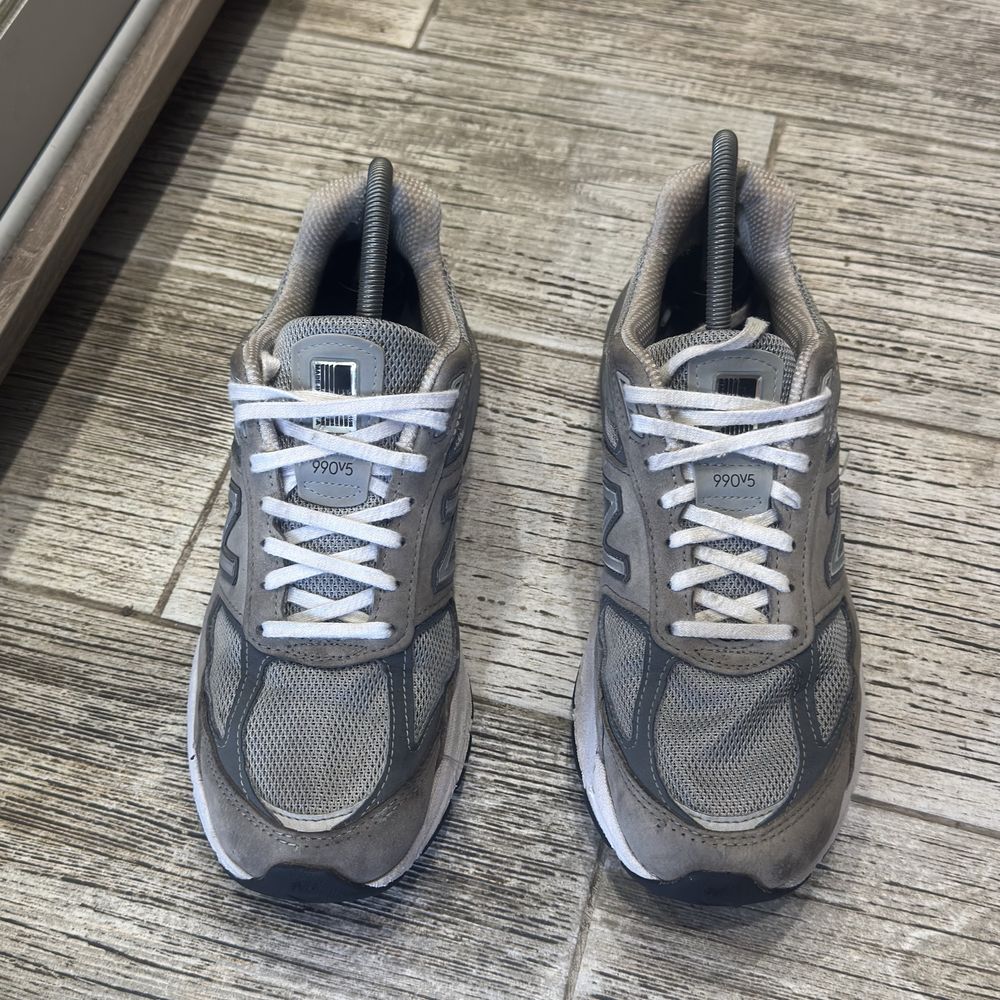 Кросівки New Balance 990 v5