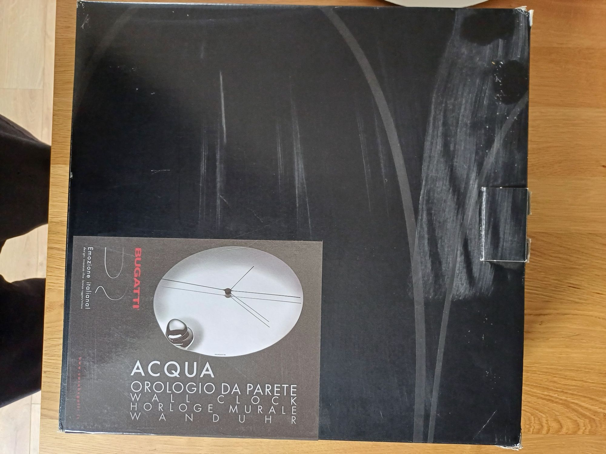 Zegar ścienny Bugatti Acqua