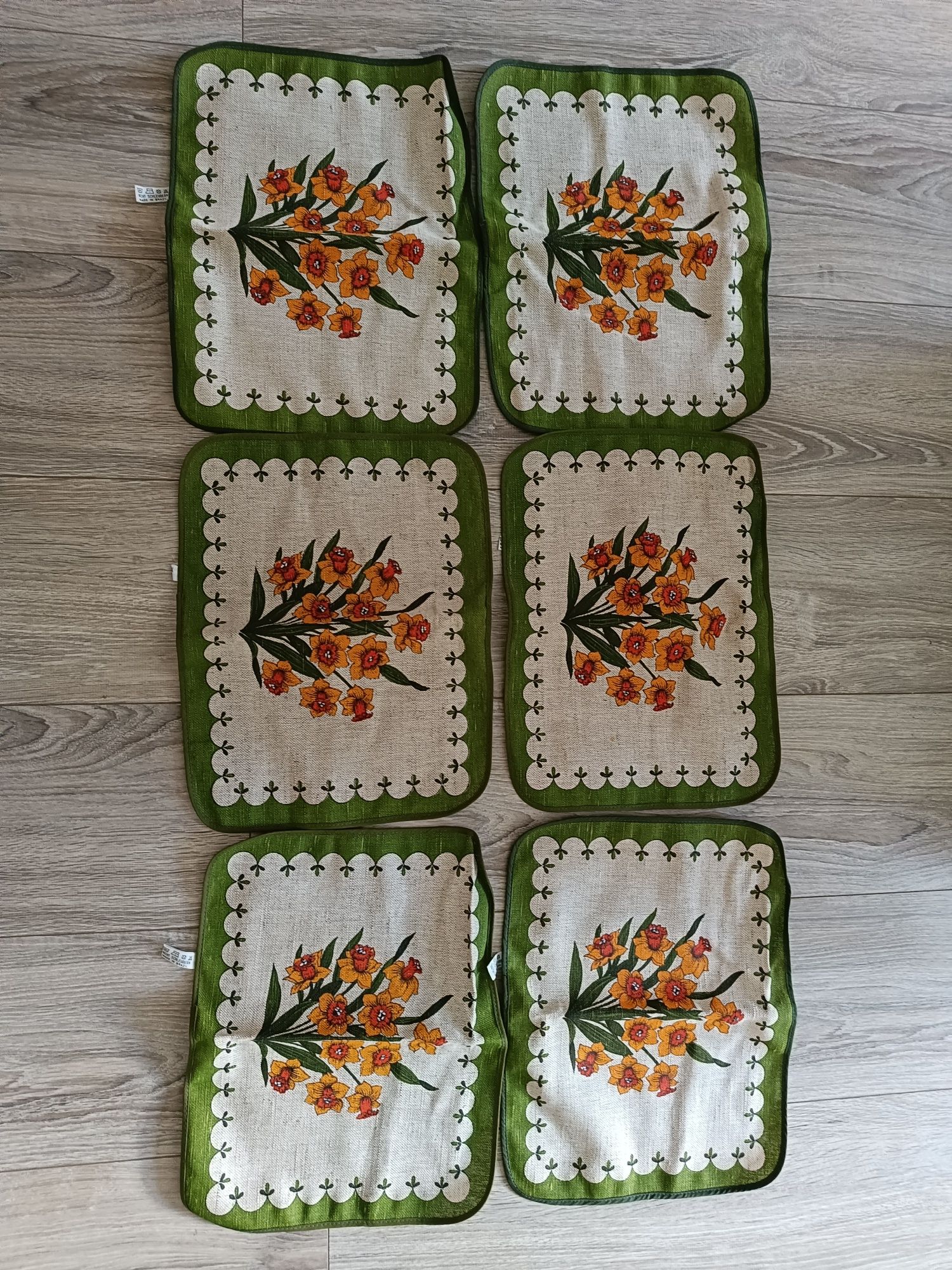 Komplet 6 sztuk bieżnik PRL serwetka 29x39 cm