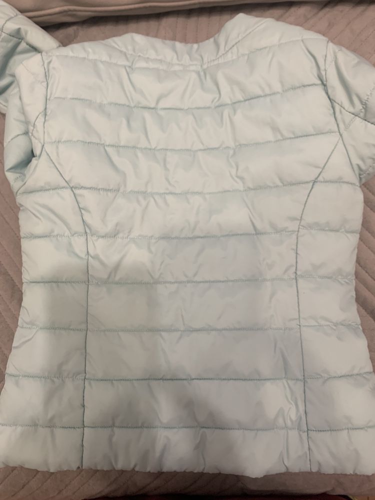 Мʼятна куртка Benetton, осінь-весна, 120 см