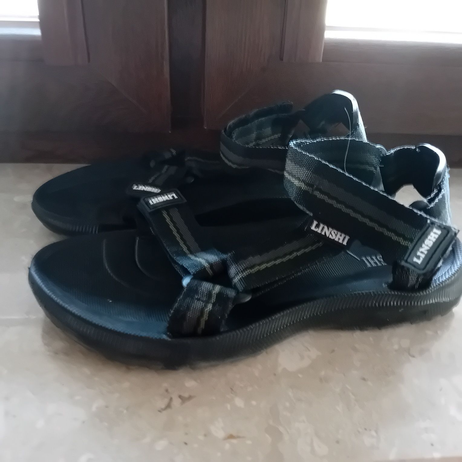 Sandały chłopięce / unisex  38
