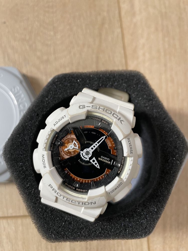 G-shock GMA-S110CW Casio zegarek biały