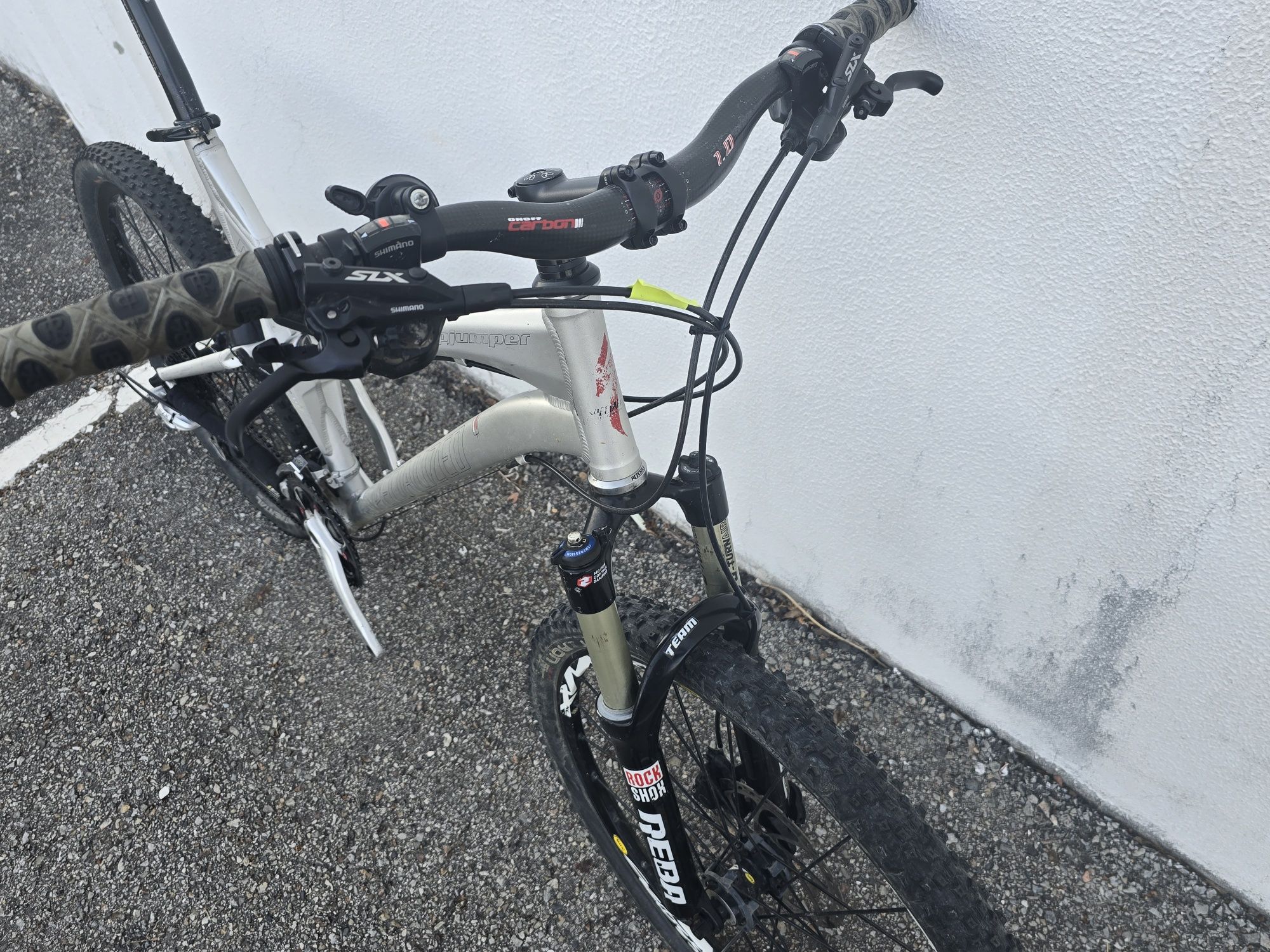 Specialized stumpjumper xl bem equipada