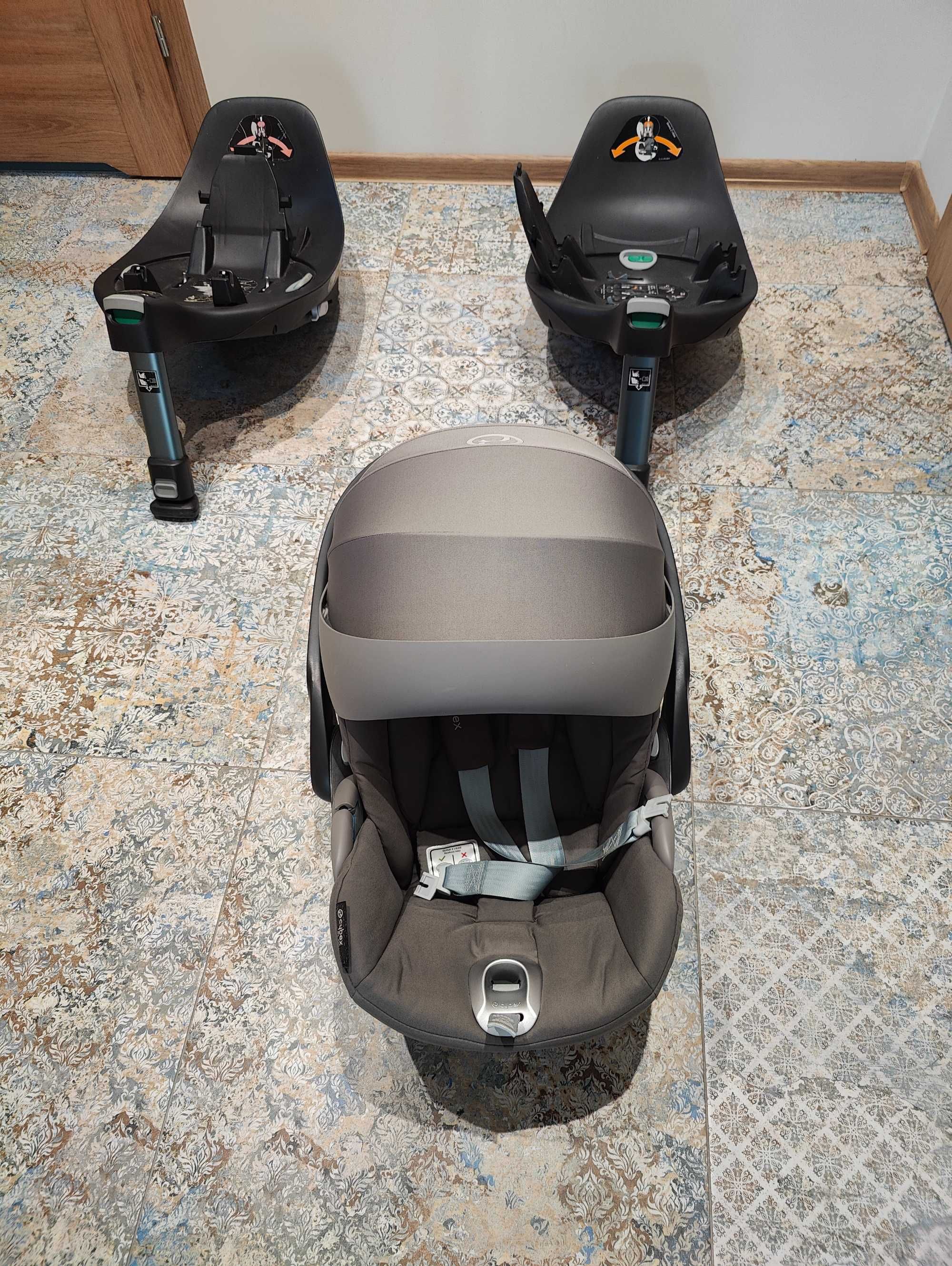 Fotelik Cybex i- Cloud z 2 bazami obrotowymi Cybex Z i-Size