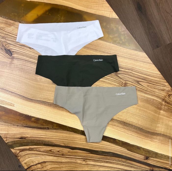 Набор трусов от Calvin Klein