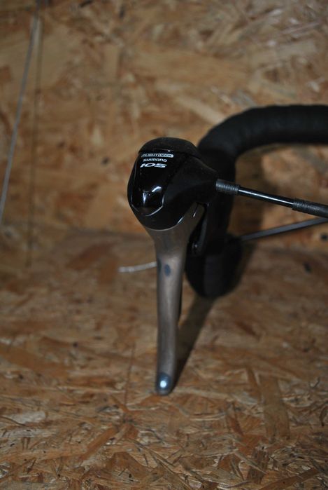 Zestaw kokpit Shimano 105 ST-5600 klamkomanetki 2x10s Bontrager Select