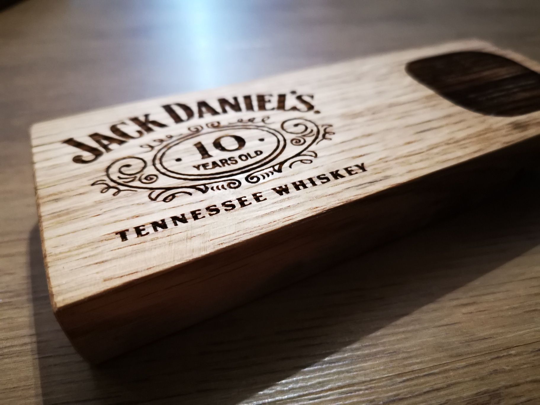 Dębowa listwa jack daniels